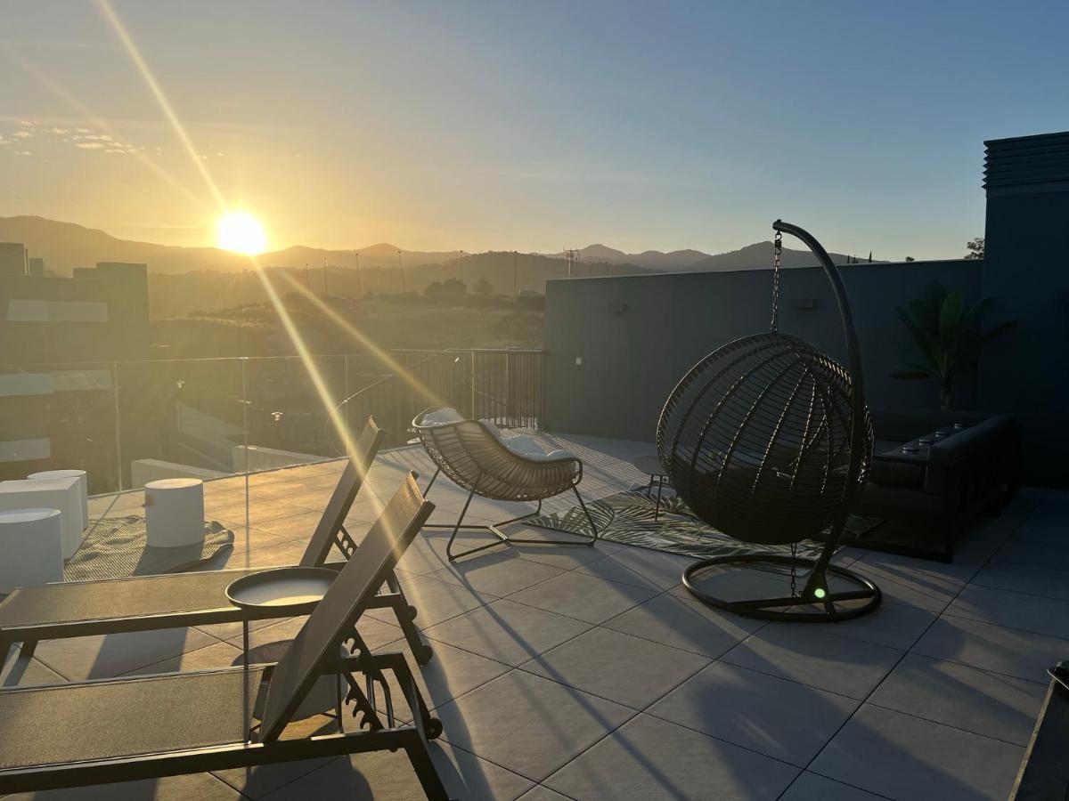 The Golden Oasis Penthouse Apartment Estepona Luaran gambar