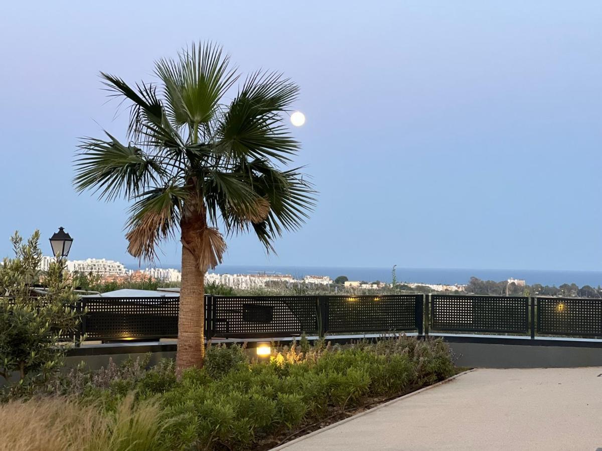 The Golden Oasis Penthouse Apartment Estepona Luaran gambar